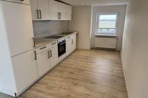 Anfragen NUR per E-Mail.  gr. 2-Zi. Wohnung mit Dachterrasse - Fahrstuhl - Kaminofen - EBK - Brhv. – Hafenstr. 188, 27568 Lehe, Bremerhaven – Vorschaubild 10