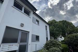 im Grünen: Dachgeschoss Wohnung zum Verkauf in Weißig – Wiesenstraße 12m, 1328 Weißig, Dresden – Vorschaubild 2