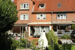 Modernisiertes Reihenhaus mit Küche und Wintergarten – Elmschenhagen, Kiel, 24147 Kiel – Vorschaubild 6