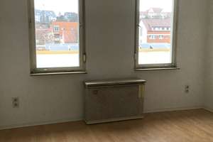 helle 3-Zi-Wohnung mit EBK in Stuttgart unmöbliert- befristet bis voraussichtlich 31.03.2027 – Duisburger Straße 44, 70376 Neckarvorstadt, Stuttgart – Vorschaubild 2