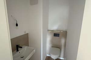 Stilvolle Galerie-Wohnung mit Balkon, 3 Sanitäreinheiten & TG-Stellplatz in Essen-Burgaltendorf – Alte Hauptstraße 104a, 45289 Burgaltendorf, Essen – Vorschaubild 21