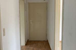 Frisch für Ihren Einzug renoviert - 2 Zimmer Wohnung in zentraler Lage von Salzgitter – Hirschgraben 17, 38226 Lebenstedt, Salzgitter – Vorschaubild 4