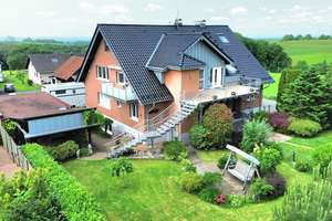Exklusives 3-Familienhaus nur 10 Minuten bis Rösrath mit Traumblick und vielen Extras! – Die vollständige Adresse der Immobilie erhältst du vom Anbieter., 53797 Lohmar – Vorschaubild 2