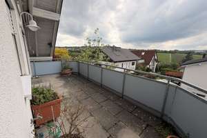Charmante 3-Zimmer-Maisonettewohnung mit Balkon und Weitblick in Reutlingen-Altenburg – Die vollständige Adresse der Immobilie erhältst du vom Anbieter., 72768 Altenburg, Reutlingen – Vorschaubild 5