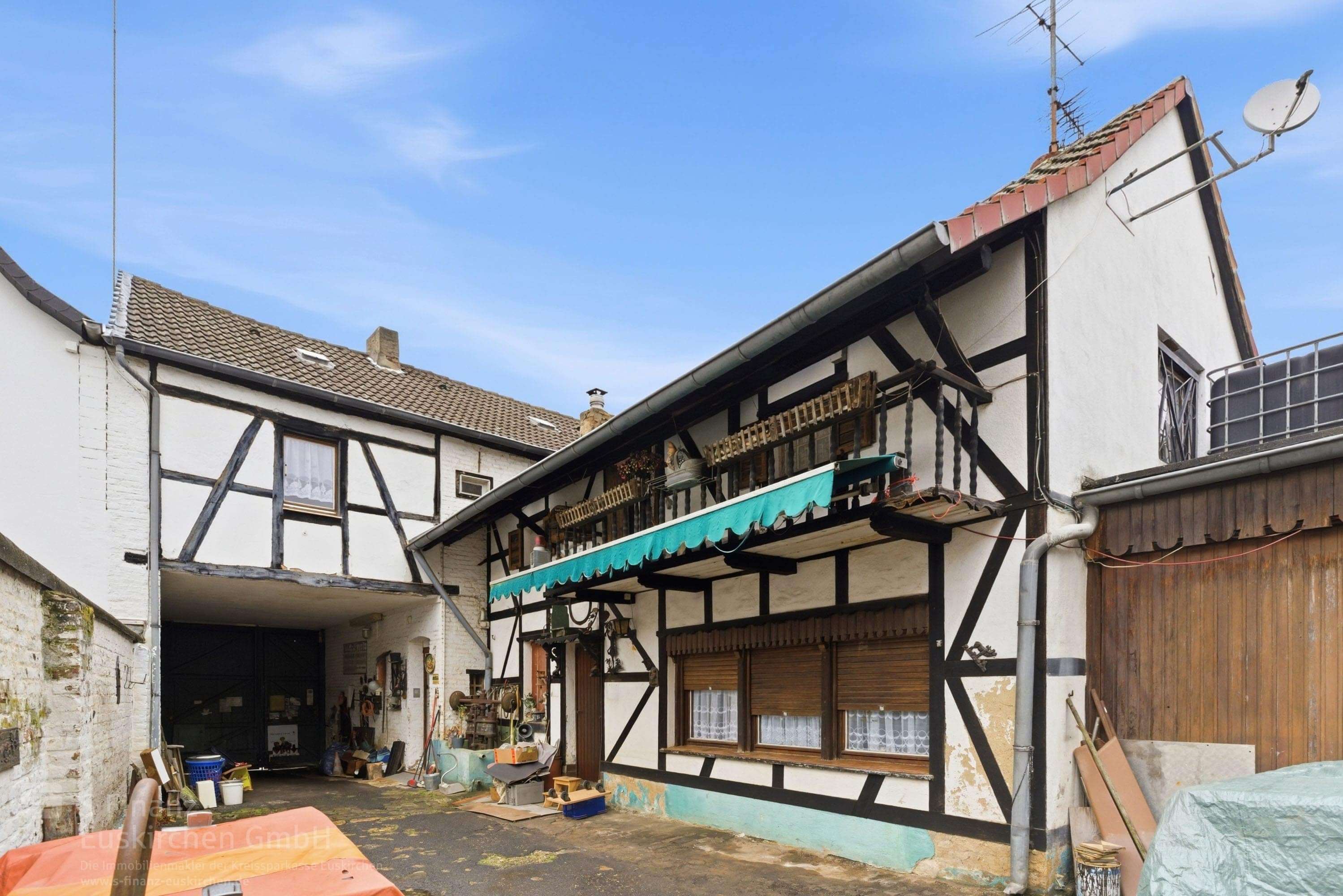 Weilerswist-Lommersum: Vierkanthof mit Scheune und Entwicklungspotenzial auf 815 m² Grundstück! 36, Euskirchen Kreis – Bild 2