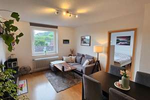 Zentral gelegene 2 Zimmer Wohnung mit Balkon!