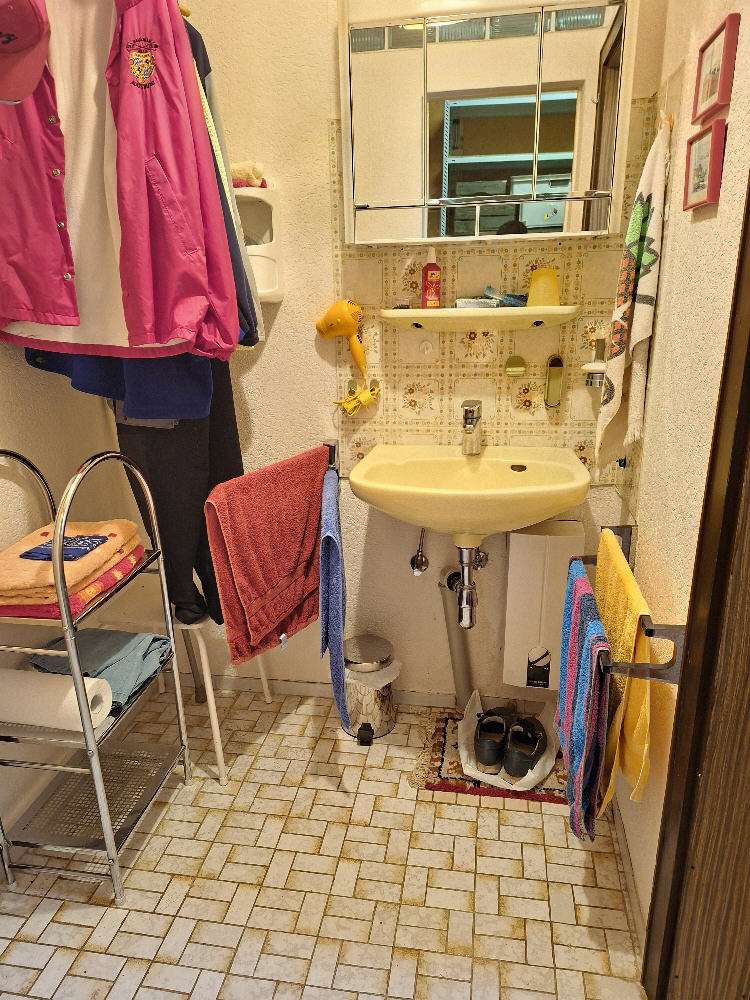 Immobilie in Biberbach - Schönes Wochenendhaus in Biberbach - Der ideale Ort für alle, die Ruhe suchen! - Bild 2