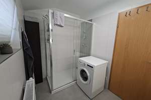 Sonnige modernisierte 2 Zimmer Dachgeschosswohnung mit Balkon, Kellerraum und TG-Stellplatz  – Am Dorfrand 50b, 38229 Gebhardshagen, Salzgitter – Vorschaubild 9