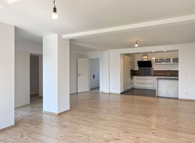 Sonne genießen, Ruhe spüren – Ihr Zuhause mit Garten ringsum - plus Einliegerwohnung
