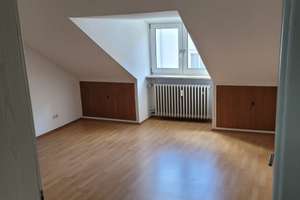 2-Zimmer-Dachgeschosswohnung für eine Person in Pforzheim - Zentrale Lage