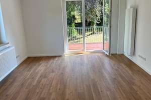 Helle 3-Zimmer-Wohnung im sanierten Altbau: großer Balkon, Garten, Garage, Wärmepumpe, Energie-Kl. B – 97082 Steinbachtal, Würzburg – Vorschaubild 12