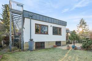 Reihenendhaus mit ca. 120m² Wohnfläche, großem Garten und Dachterrasse im Rudower Blumenviertel