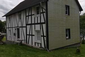 Windeck: Einfamilienhaus mit viel Platz und zwei Etagen – Burg-Windeck-Straße 1, 51570 Windeck – Vorschaubild 2