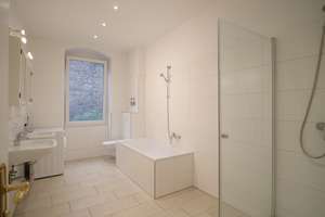 Bezugsfreie 4-Zimmer-Altbauwohnung in Charlottenburg – Die vollständige Adresse der Immobilie erhältst du vom Anbieter., 10627 Charlottenburg, Berlin – Vorschaubild 10