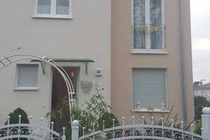 Haus (180 qm), EBK, Dachterrasse, Garten, Stellplatz in Britz