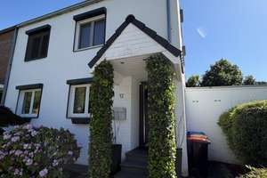 Familienhaus am Park | 150.000 € investiert | Neues Dach | Neue Heizung | PV – Canisiusstraße 12, 47803 Kempener Feld/Baackeshof, Krefeld – Vorschaubild 2