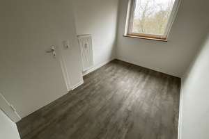 Helle 2,5 Zimmer- Wohnung im 2.Obergeschoss mit Balkon und Tageslichtbad mit Wanne – Klipperstr. 2, 23558 Buntekuh, Lübeck – Vorschaubild 10