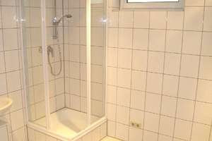 FÜR 1 PERSON: SOUTERRAINWOHNUNG IN RUHIGER LAGE - RENOVIERT, SCHÖNES BAD, EBK, GARTENMITBENUTZUNG – Die vollständige Adresse der Immobilie erhältst du vom Anbieter., 76228 Grünwettersbach, Karlsruhe – Vorschaubild 10