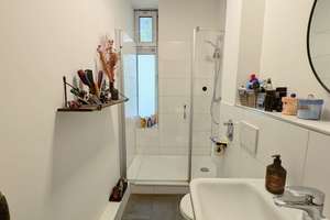 Helle Erdgeschosswohnung mit Terrasse in Hamburgs lebendigem Stadtteil Hamm! – Hammer Steindamm 114, 20535 Hamm, Hamburg – Vorschaubild 5