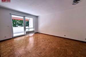 Rödelheim: 2,5 Zimmer mit Balkon, Parkett und Potenzial zum Wohlfühlen – 60489 Rödelheim, Frankfurt am Main – Vorschaubild 2