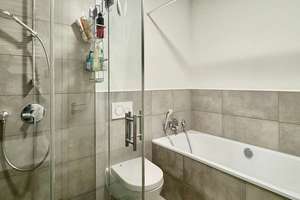 Neubau Penthouse im obersten Geschoss mit zwei Terrassen und Wasserblick in der Europacity – Die vollständige Adresse der Immobilie erhältst du vom Anbieter., 10557 Moabit, Berlin – Vorschaubild 24