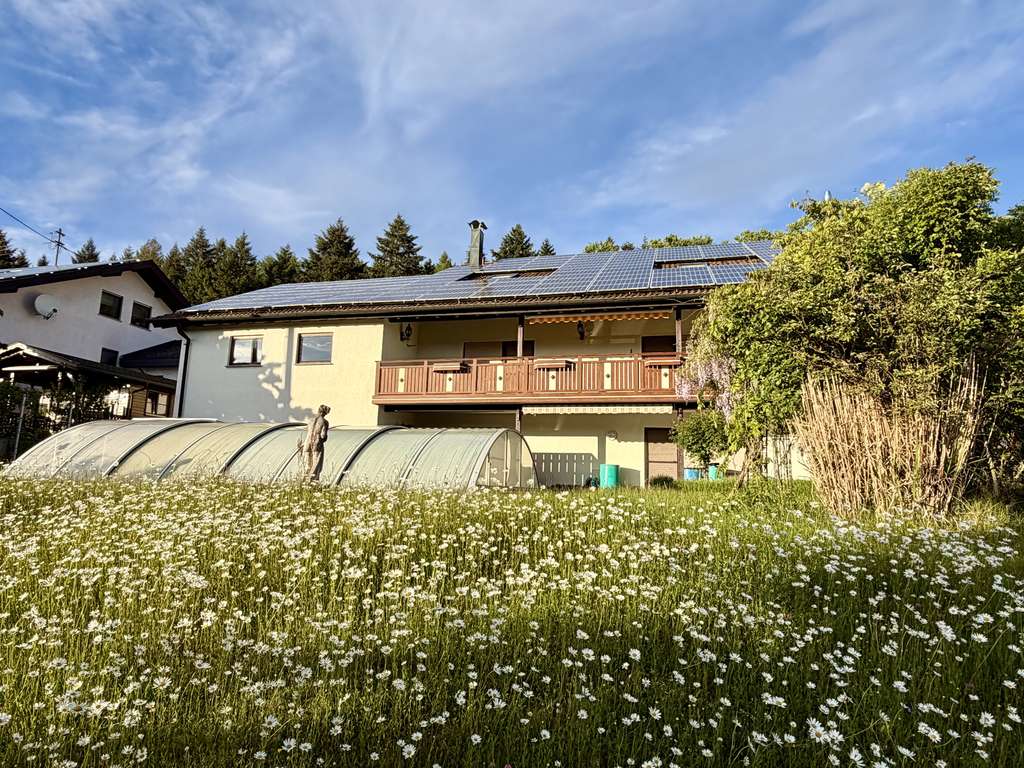 Immobilie in Limbach - Viel Platz für Ihre Ideen: Gepflegtes Einfamilienhaus in Limbach - Bild 2