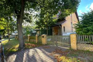 Provisionsfrei: Großzügiges Eigenheim mit Dachausbau, Kamin und viel Platz zum Wohlfühlen – Die vollständige Adresse der Immobilie erhältst du vom Anbieter., 14979 Großbeeren – Vorschaubild 1