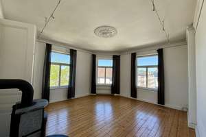 Altbau-Charme pur: 4-Zimmer-Wohnung mit Dielenboden & Stuckdecken