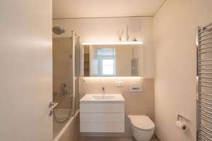 Moderne 2-Zimmer-Wohnung in Schwabing mit Balkon zum grünen Innenhof – Petra-Kelly-Straße 7, 80797 Schwere-Reiter-Straße, München – Vorschaubild 5