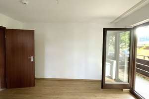 Helle 3-Zimmer Wohnung mit Balkon im 1. OG in Freiburg-Ebnet – Die vollständige Adresse der Immobilie erhältst du vom Anbieter., 79117 Ebnet, Freiburg im Breisgau – Vorschaubild 5