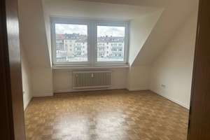 Attraktive und gut geschnittene 3-Zimmer-Wohnung mit Balkon und EBK – Boettgerstraße 7, 45147 Holsterhausen, Essen – Vorschaubild 2