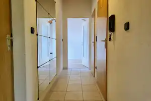 NUR 5 MINUTEN BIS ZUR FUßGÄNGERZ ONE UND DENNOCH ABSOLUT RUHIG GELEGEN! 2-Zimmer Altbauwohnung – Wiesbaden – Vorschaubild 10