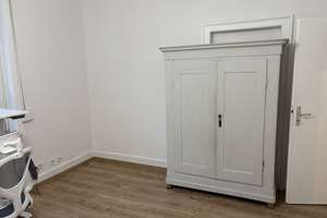 SUMMER IN THE CITY möblierte 3-Zi.-Wohnung, Stuttgart-Süd, Marienplatz, furnished 3-Room Apartment – Böheimstraße 24, 70178 Karlshöhe, Stuttgart – Vorschaubild 8