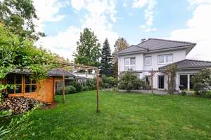 Ruhiges Familienparadies: Energieeffiziente Stadtvilla mit Garten und Carport – Die vollständige Adresse der Immobilie erhältst du vom Anbieter., 13129 Blankenburg, Berlin – Vorschaubild 2