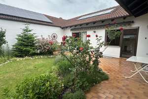 Schönes, Zentrales Bungalow mit zwei separaten Eingängen zu Verkaufen – Erhart- Kästner- Str. 31B, 86161 Wolfram-und Herrenbachviertel, Augsburg – Vorschaubild 6