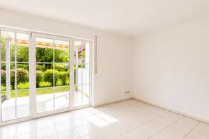 Gartenwohnung mit 4 Zimmern, Terrasse & zwei Stellplätzen - sofort frei! – Die vollständige Adresse der Immobilie erhältst du vom Anbieter., 94481 Grafenau – Vorschaubild 3