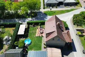 Großzügiges Einfamilienhaus mit Einliegerwohnung + separatem Ferienhaus in beliebter Wohnsiedlung (c – Müritz (Kreis) – Vorschaubild 5