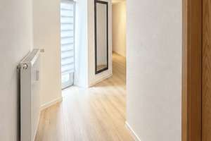 Helle Dachgeschosswohnung mit zwei Balkonen