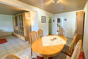 Reihenmittelhaus mit Garten, Vollkeller und klassischer Familienaufteilung in ruhiger und gewachsene – Die vollständige Adresse der Immobilie erhältst du vom Anbieter., 38228 Lebenstedt, Salzgitter – Vorschaubild 3