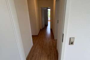 Ruhige Wohnlage, sanierte Wohnung mit Garage – Die vollständige Adresse der Immobilie erhältst du vom Anbieter., 54296 Kürenz, Trier – Vorschaubild 7