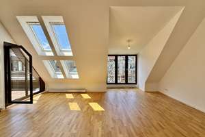 Lichtdurchflutete  Dachgeschoss-Maisonette-Galerie-Wohnung mit 5 Zimmer, Loggia, 3 Bäder und Kamin
