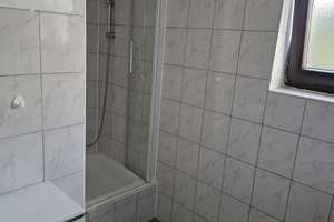 nur für 6 Monate Vollmöblierte 1-1/2 Zimmer WG-Wohnung – Die vollständige Adresse der Immobilie erhältst du vom Anbieter., 80935 Lerchenau-Ost, München – Vorschaubild 8