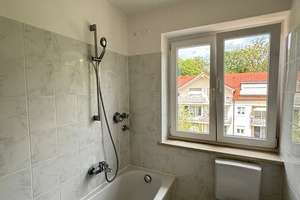 Helle 3-Zimmer-Wohnung mit Südbalkon – Nabburger Straße 17, 81737 Altperlach, München – Vorschaubild 4