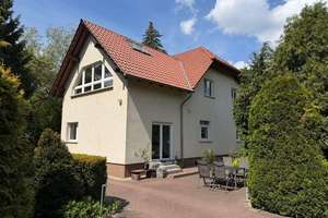 Gepflegtes Familienhaus und viel Platz in Biesdorf-Süd – Die vollständige Adresse der Immobilie erhältst du vom Anbieter., 12683 Biesdorf, Berlin – Vorschaubild 2