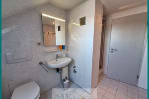Helle 2 Zimmer Dachgeschosswohnung mit Balkon – Die vollständige Adresse der Immobilie erhältst du vom Anbieter., 27474 Cuxhaven – Vorschaubild 13