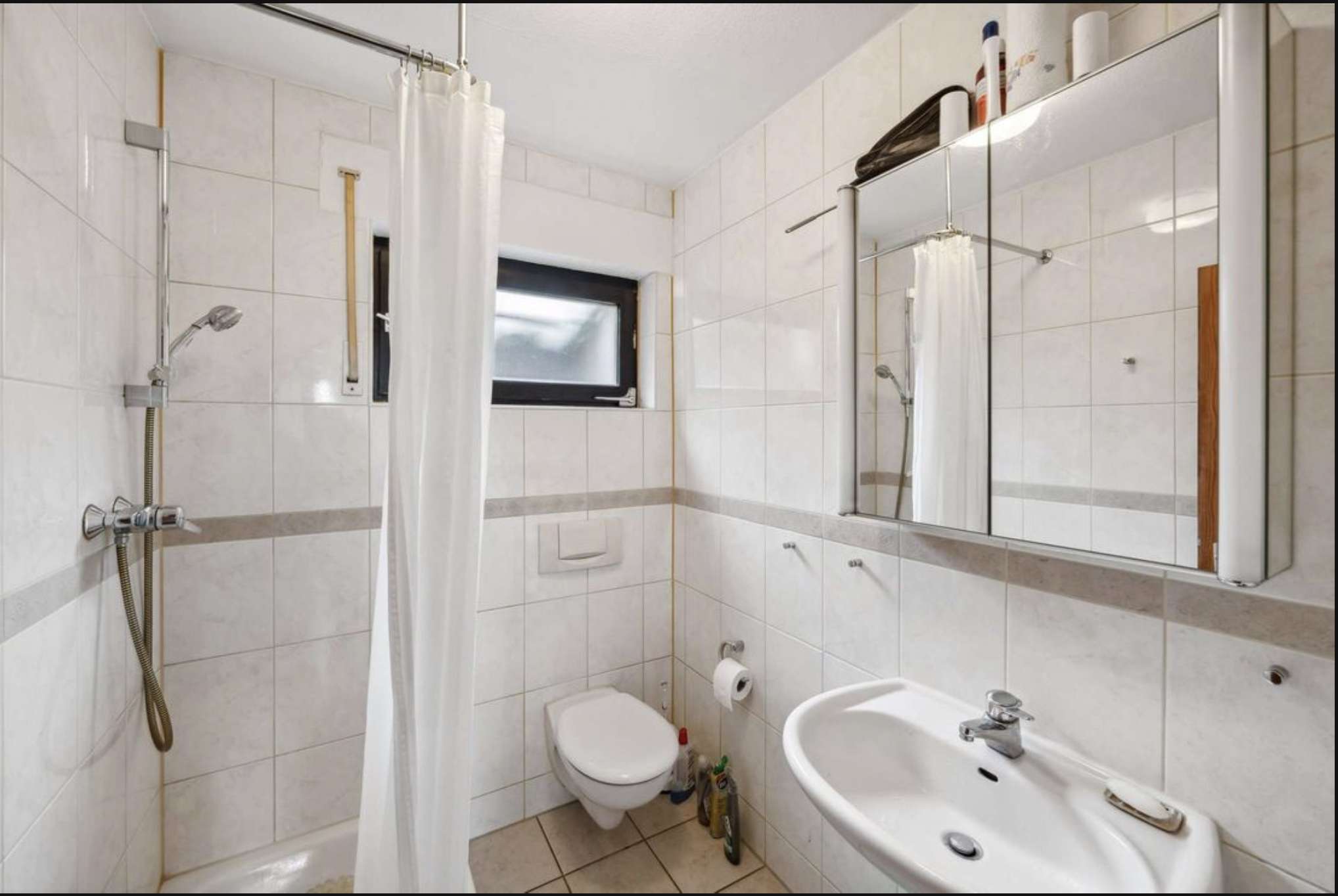 Immobilie in Ronneburg - Traumhaftes Einfamilienhaus mit Einliegerwohnung, sonniger Terrasse und TraumAussicht - Bild 1