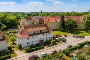 Attraktives Mehrfamilienhaus mit 3 Wohnungen, 8 Garagen, Süd-West Grundstück in Top-Lage! – Kassebohmer Weg 1, 18055 Brinckmansdorf, Rostock – Vorschaubild 14