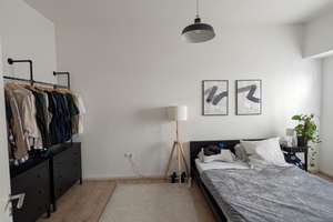 Schöne und zentrale 2 Zimmer Altbau-Wohnung in der Karlsruher Weststadt