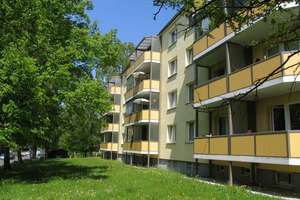 3-Raum-Wohnung mit Balkon mit Blick ins Grüne – Reitzenhainer Str. 3, 9120 Altchemnitz, Chemnitz – Vorschaubild 2