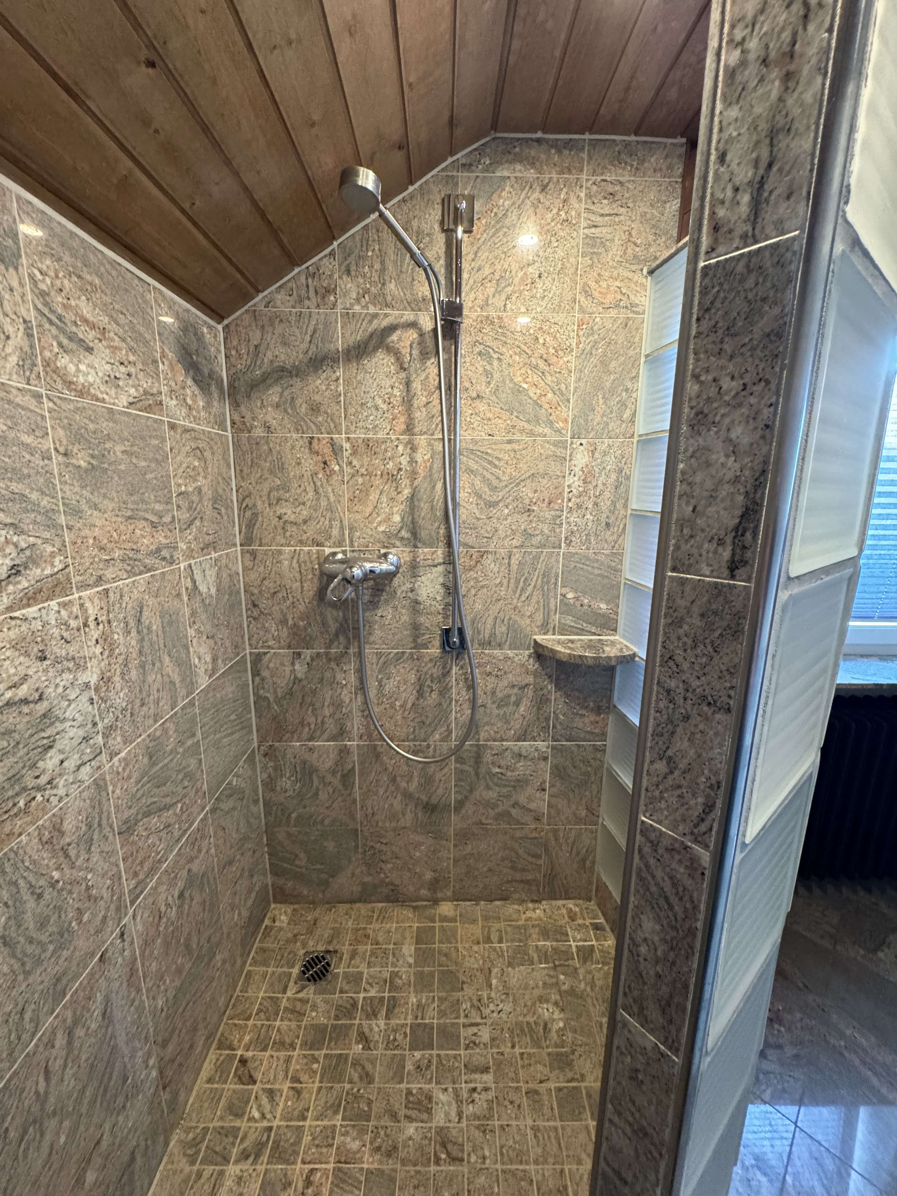 Immobilie in Walddorfhäslach - Provisionsfreies  Wohn- und Geschäftshaus - Ein verborgenes Juwel mit vielseitigem Potenzial - Bild 13